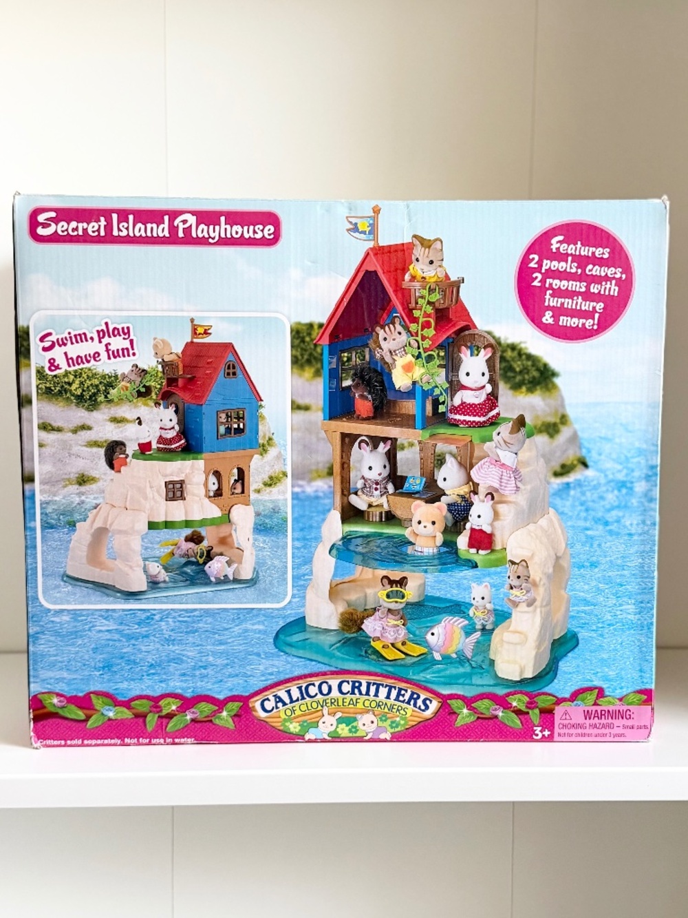 Rare and Like New Calico Critters Secret Island Playhouse